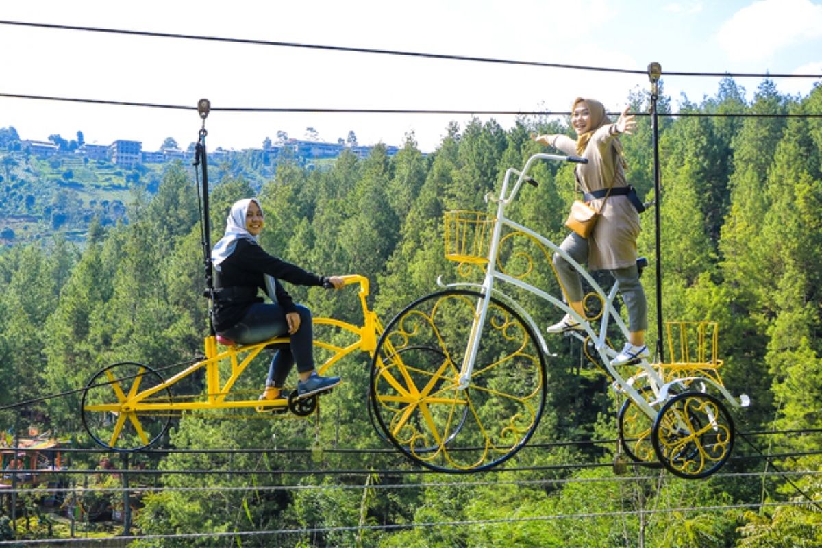 Wisata Kekinian di Dago Dream Park Bandung: Tiket, Spot Foto, dan Wahana