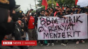 Masalah Harga BBM di Indonesia: Naik Turun Bikin Ekonomi Rakyat Kacau